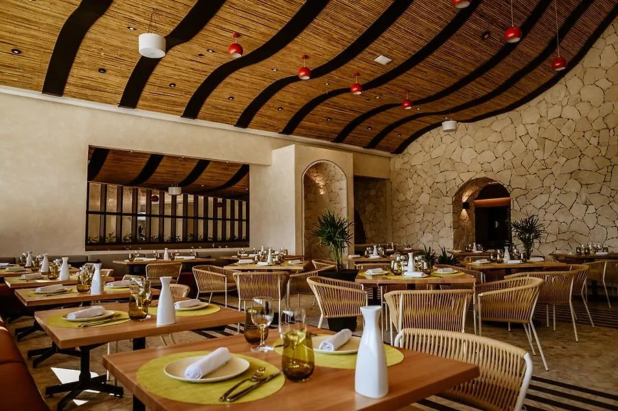 Estudio Playa Mujeres Cancún 5*,